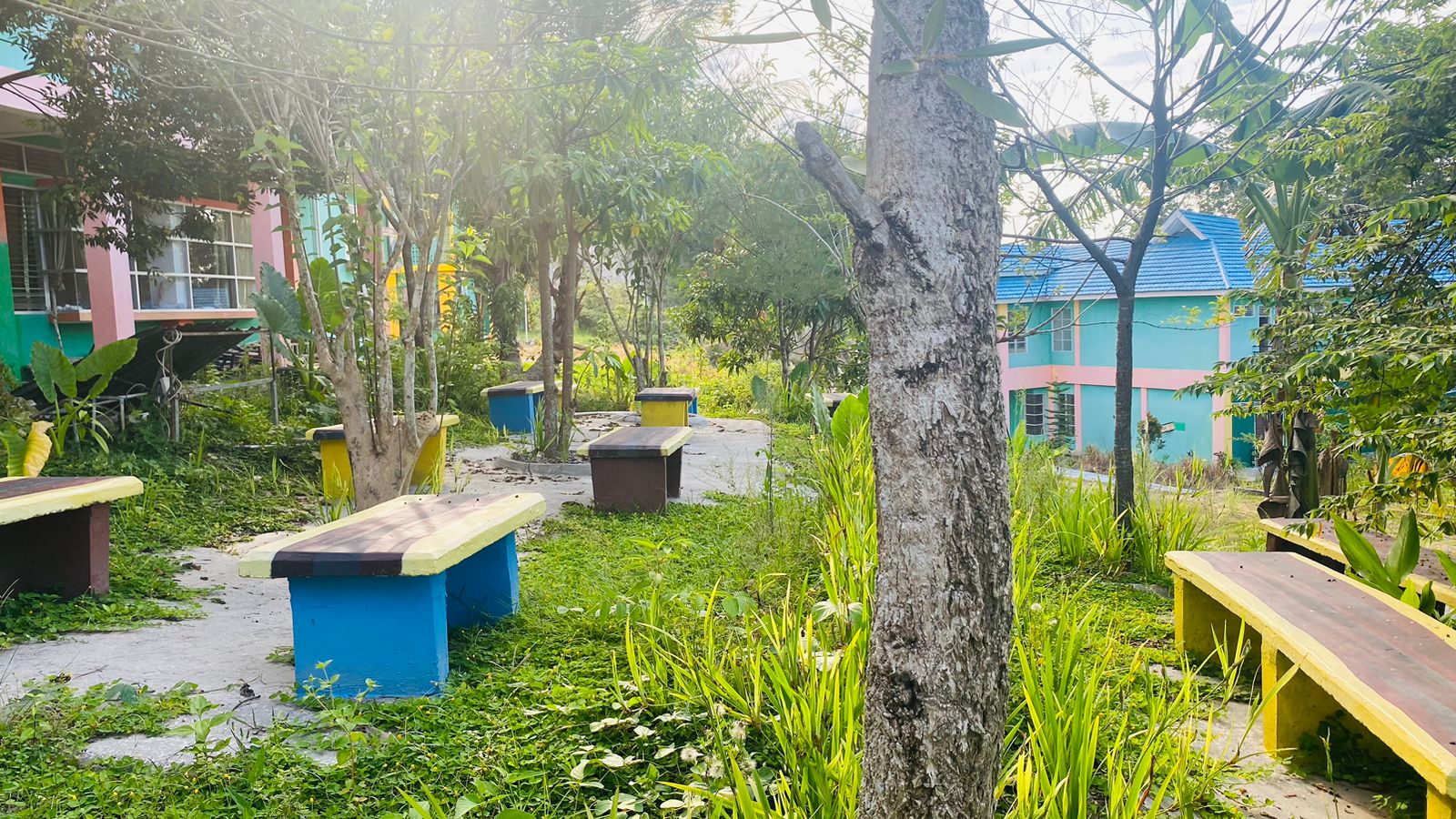Taman & Gazebo